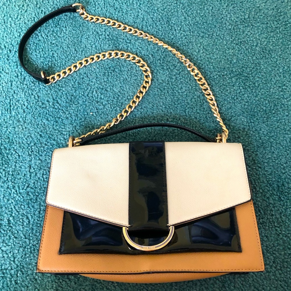 Nine West purse in excellent condition